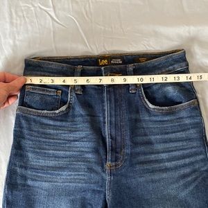 Lee Vintage High Rise Skinny Jeans Size 28